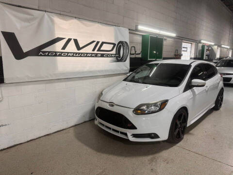 2014 Ford Focus for sale at VIVID MOTORWORKS, CORP. in Villa Park IL