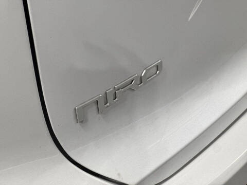 2023 Kia Niro EX