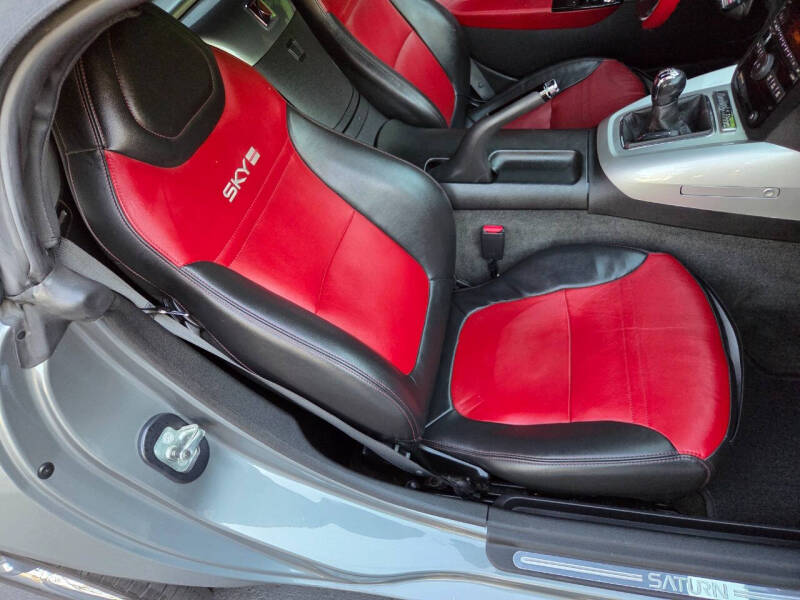 2007 Saturn SKY Red Line