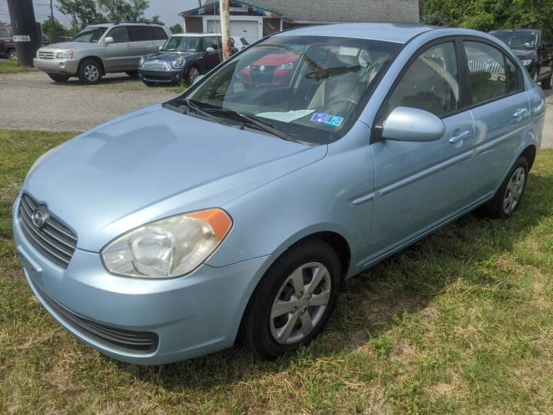 2009 Hyundai Accent for sale at Innovative Auto Sales,LLC in Belle Vernon PA