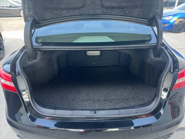 2013 Toyota Avalon Sedan - $15,397