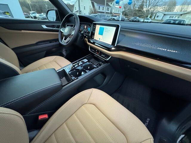 2026 Volkswagen Atlas Cross Sport SEL R-Line Black 4Motion