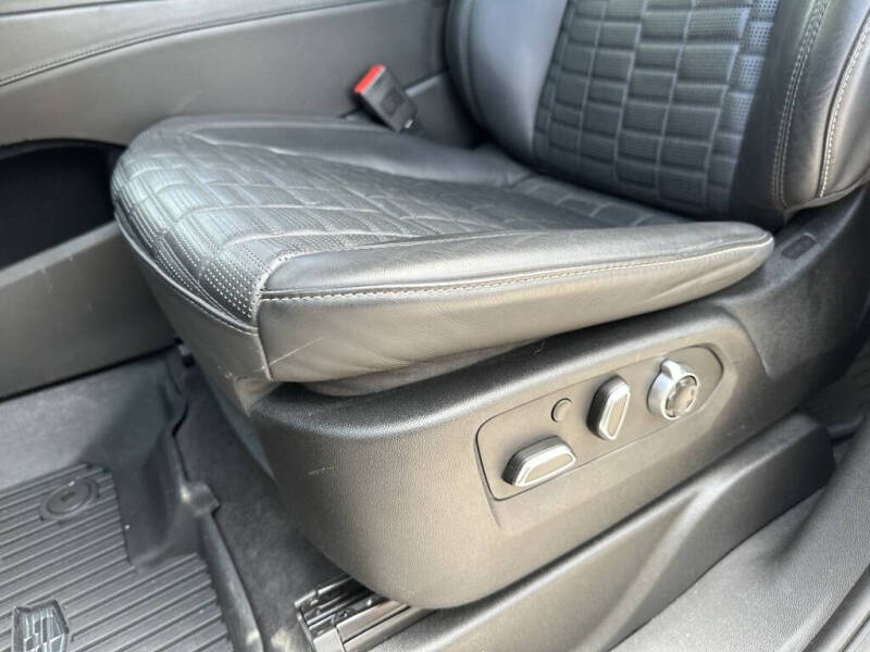 2023 Cadillac Escalade Sport Platinum