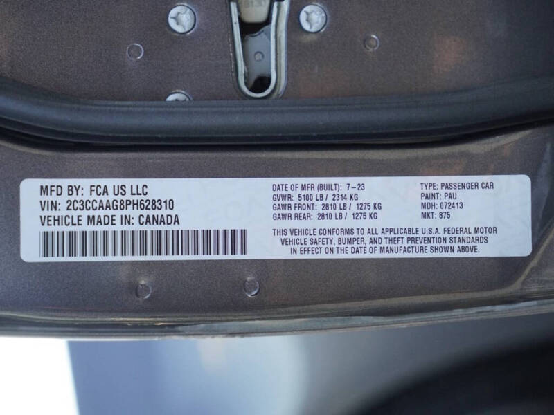 2023 Chrysler 300 Touring