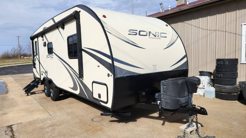 2018 Venture Sonic 231VRL for sale at Holland's Auto Sales in Harrisonville MO