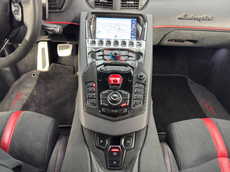 2017 Lamborghini Aventador LP 740-4 S