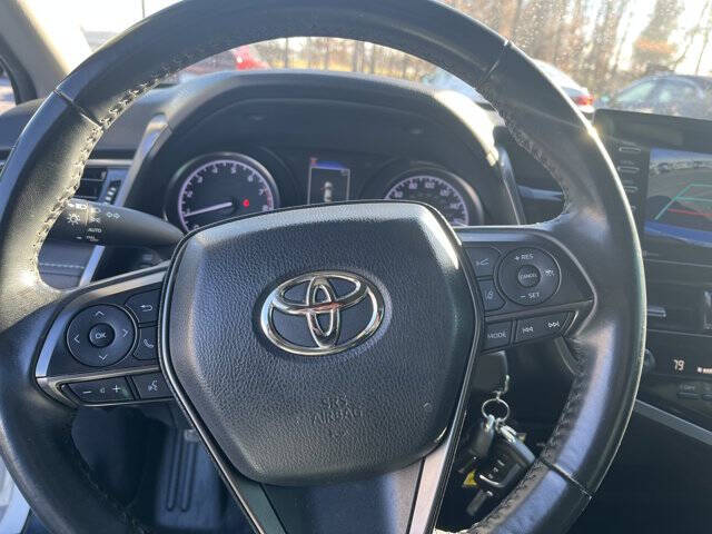 2022 Toyota Camry SE