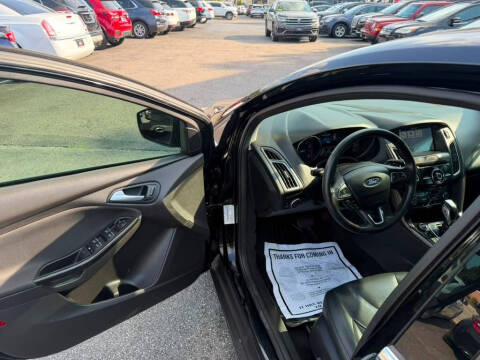 2017 Ford Focus Titanium