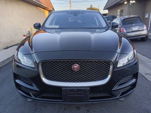 2020 Jaguar F-PACE 25t Premium