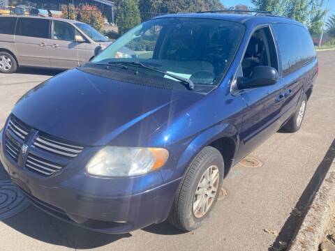 2005 Dodge Grand Caravan for sale at Blue Line Auto Group in Portland OR