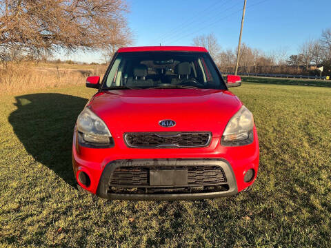 2012 Kia Soul +