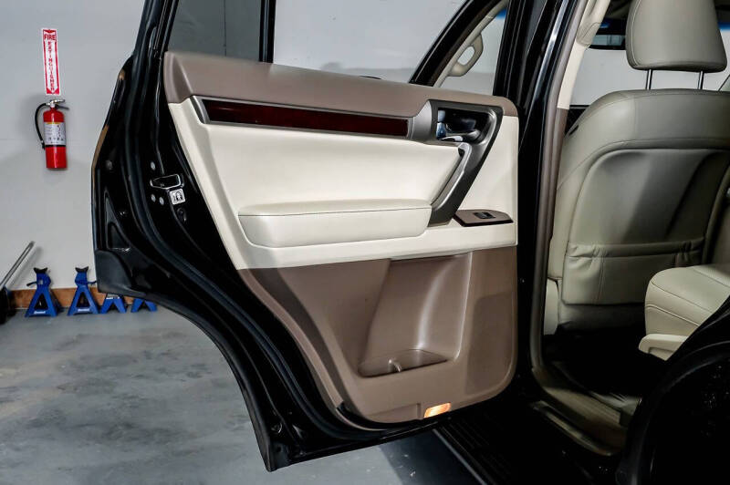 2017 Lexus GX 460