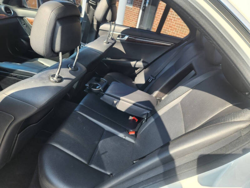 2012 Mercedes-Benz C-Class C 300 Luxury 4MATIC