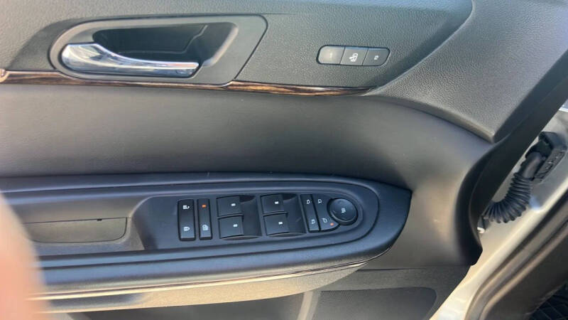 2015 GMC Acadia Denali