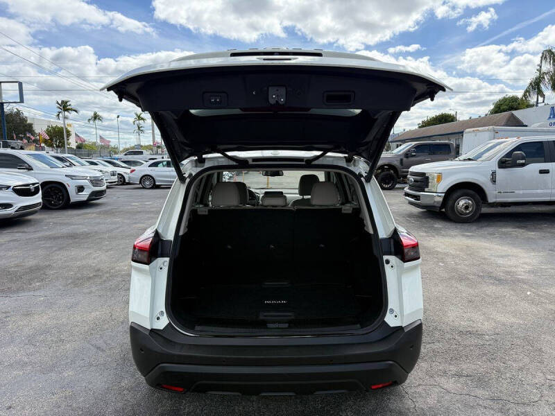 2021 Nissan Rogue SL