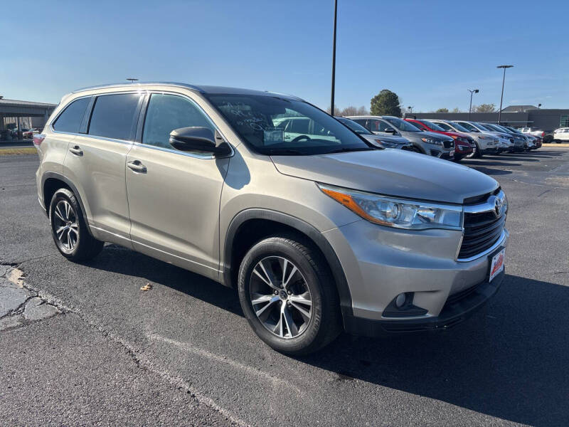 2016 Toyota Highlander for sale at McCully's Automotive - Trucks & SUV's in Benton KY