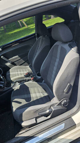 2012 Volkswagen Beetle Turbo PZEV