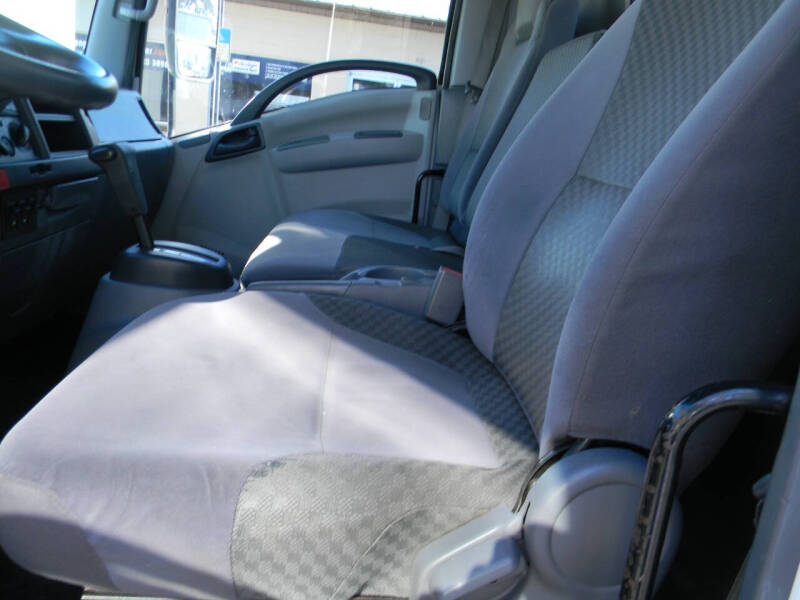 2016 Isuzu NPR