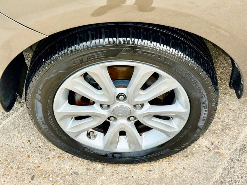 2012 Kia Soul +