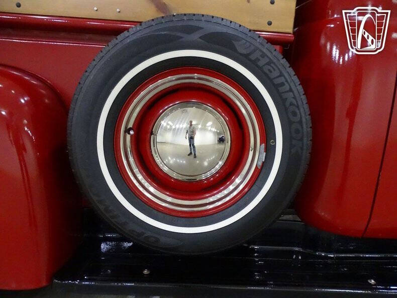 1952 International I-110