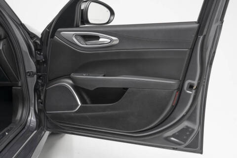 2022 Alfa Romeo Giulia Veloce