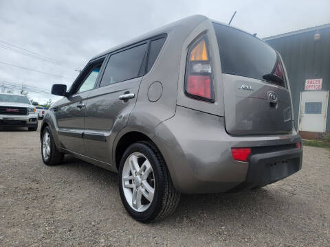 2011 Kia Soul +