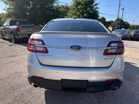 2013 Ford Taurus SEL