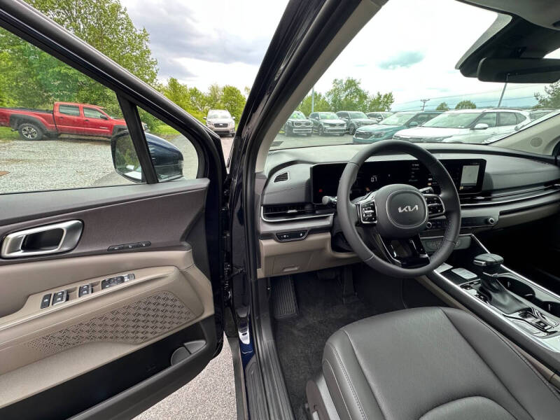 2026 Kia Carnival EX