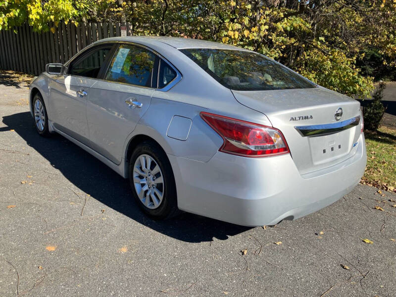 2013 Nissan Altima Sedan S photo 3