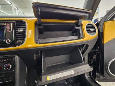 2016 Volkswagen Beetle 1.8T Dune