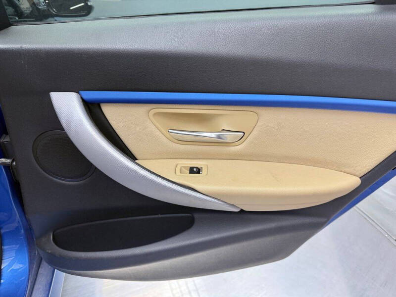 2017 BMW 3 Series 330i xDrive