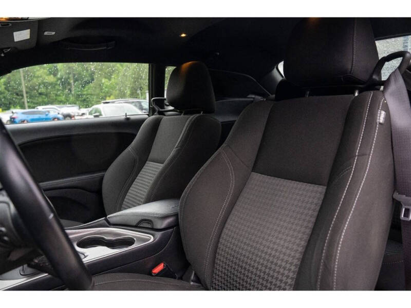 2021 Dodge Challenger SXT