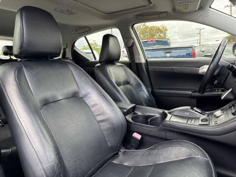 2011 Lexus CT 200h