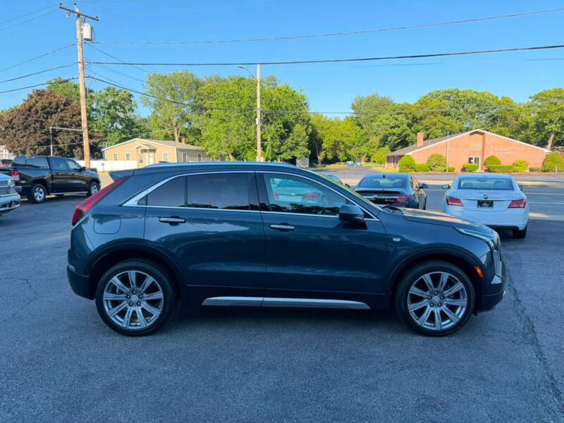 2019 Cadillac XT4 Premium Luxury