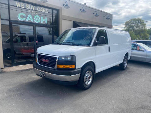 2023 GMC Savana 2500