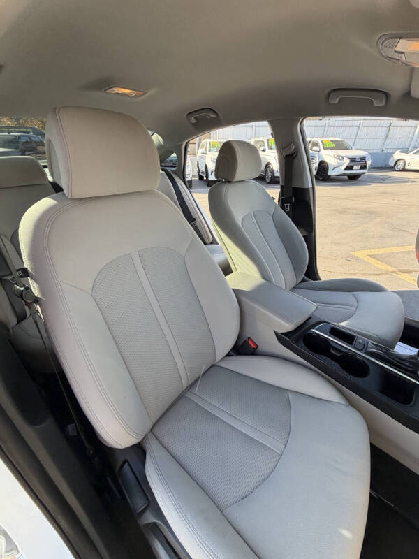 2017 Hyundai Sonata Sport