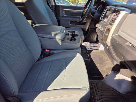 2016 RAM 1500 SLT