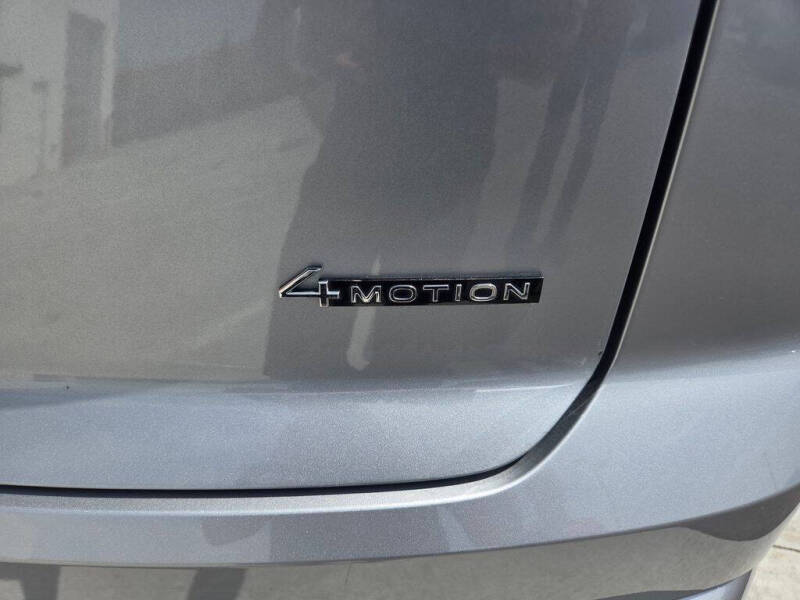 2024 Volkswagen Atlas Cross Sport SEL Premium R-Line 4Motion