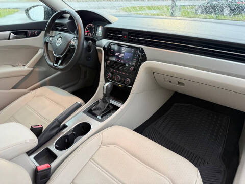 2022 Volkswagen Passat SE