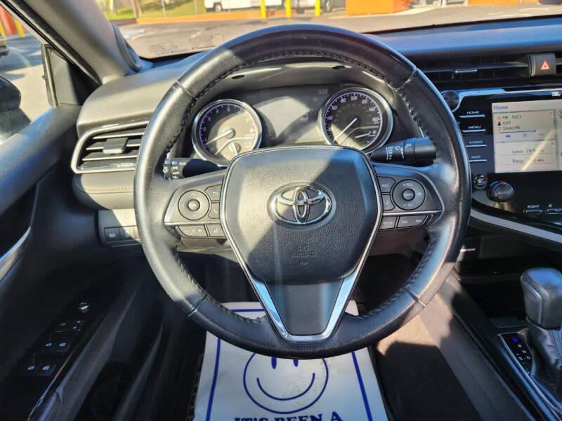 2019 Toyota Camry XLE