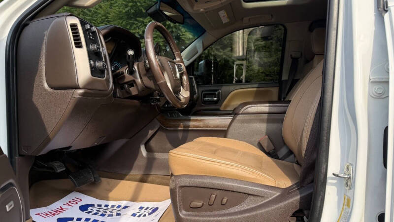 2017 GMC Sierra 2500HD Denali