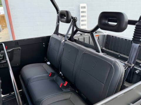 2025 Segway UT10 Crew P