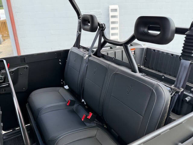 2025 Segway UT10 Crew P