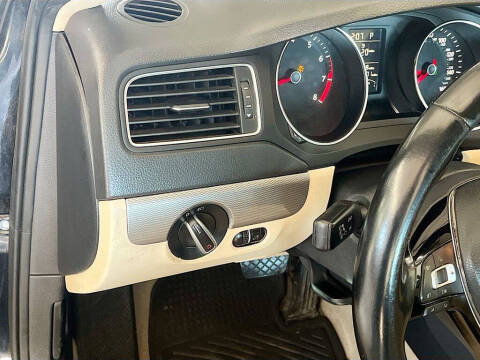 2015 Volkswagen Jetta