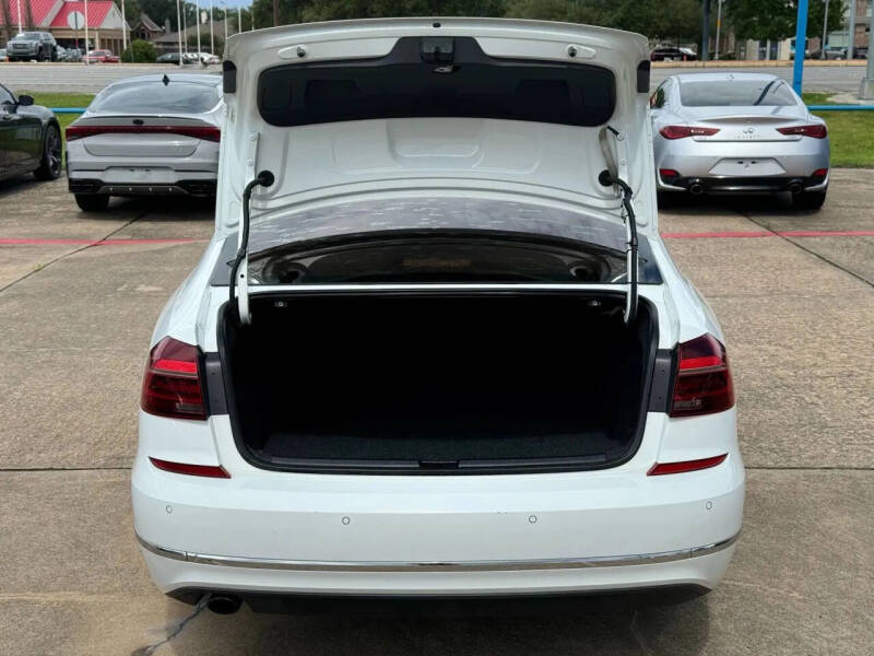 2017 Volkswagen Passat 1.8T SE