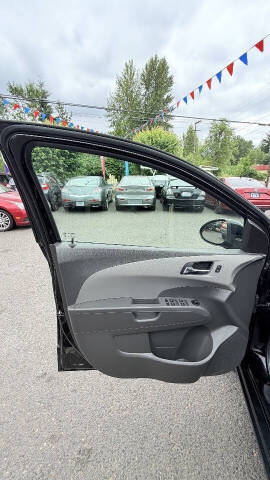 2016 Chevrolet Sonic LT Auto
