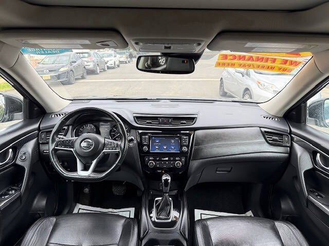2017 Nissan Rogue SL
