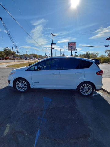 2017 Ford C-MAX Hybrid SE