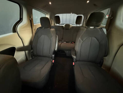 2017 Chrysler Pacifica Touring