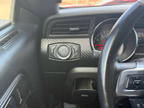 2015 Ford Mustang V6